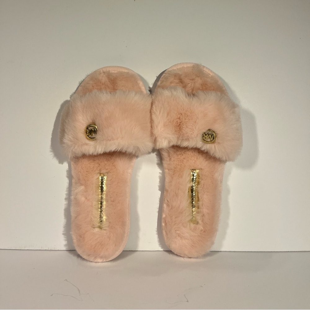 Faux fur slippers Michael Kors shoes .buy from Macy’s store .